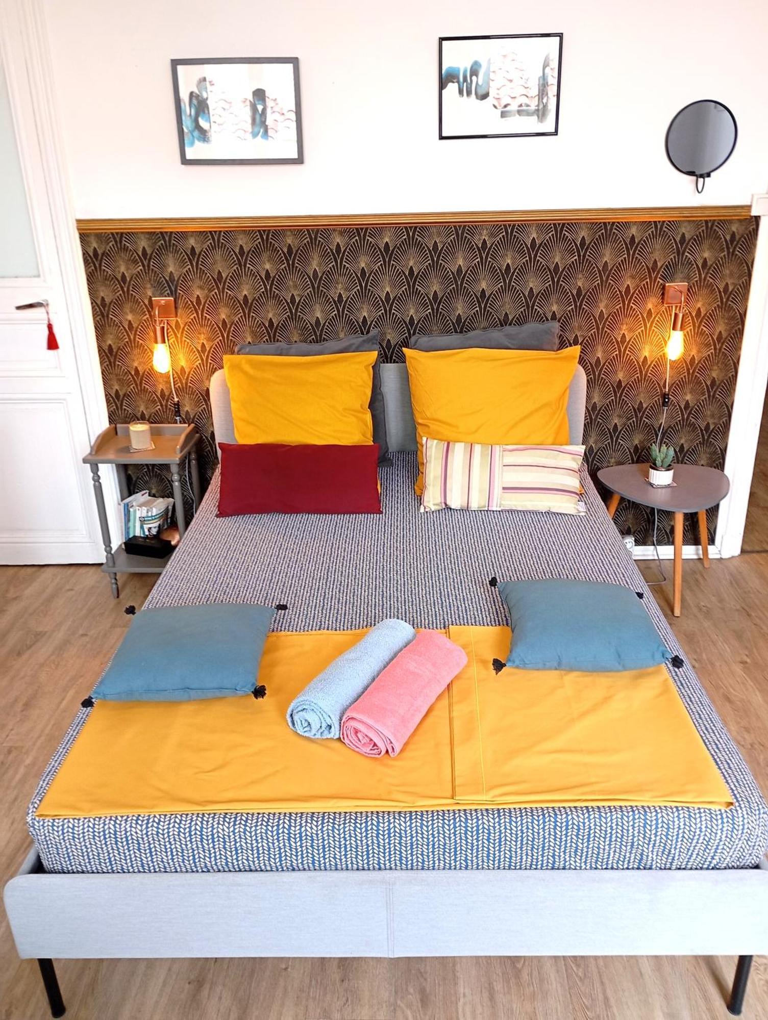 Chez L'Habitant, Propose Grande Chambre Vieux Port Марсель Экстерьер фото